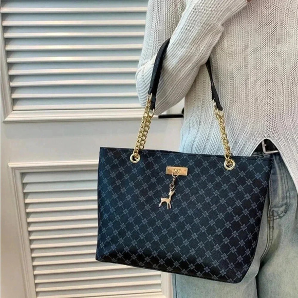 ⚠️Clearance Black Patterned Large Shoulder Tote Bag Gold Pendant - Picture 2 of 10
